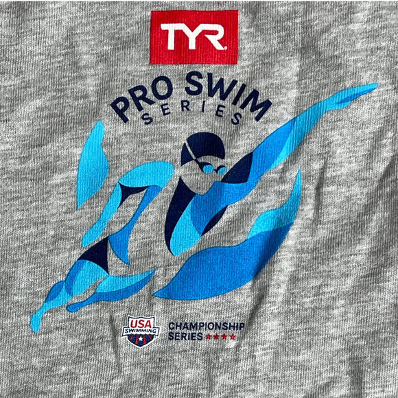TYR Unisex Pro Swim Series 2019 Clovis CA Tank Tee - Grey - Size Small - Picture 4 of 7